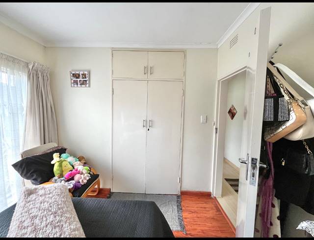 4 BEDROOM HOUSE FOR SALE IN RIDGEWAY